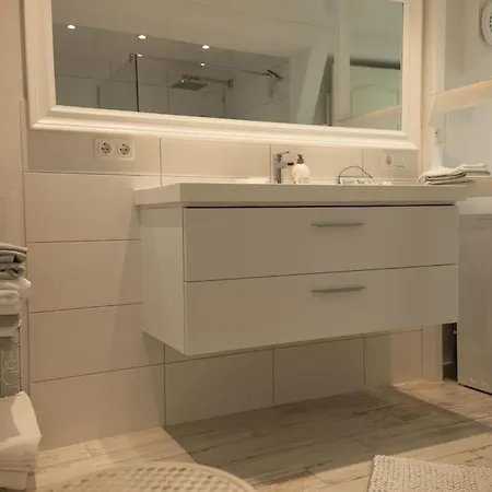 Weiss Apartment