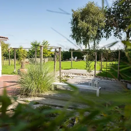 Weiss Apartment Schillig