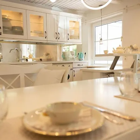 Weiss Apartment Schillig