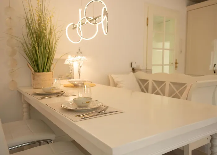 Weiss アパート シリヒ